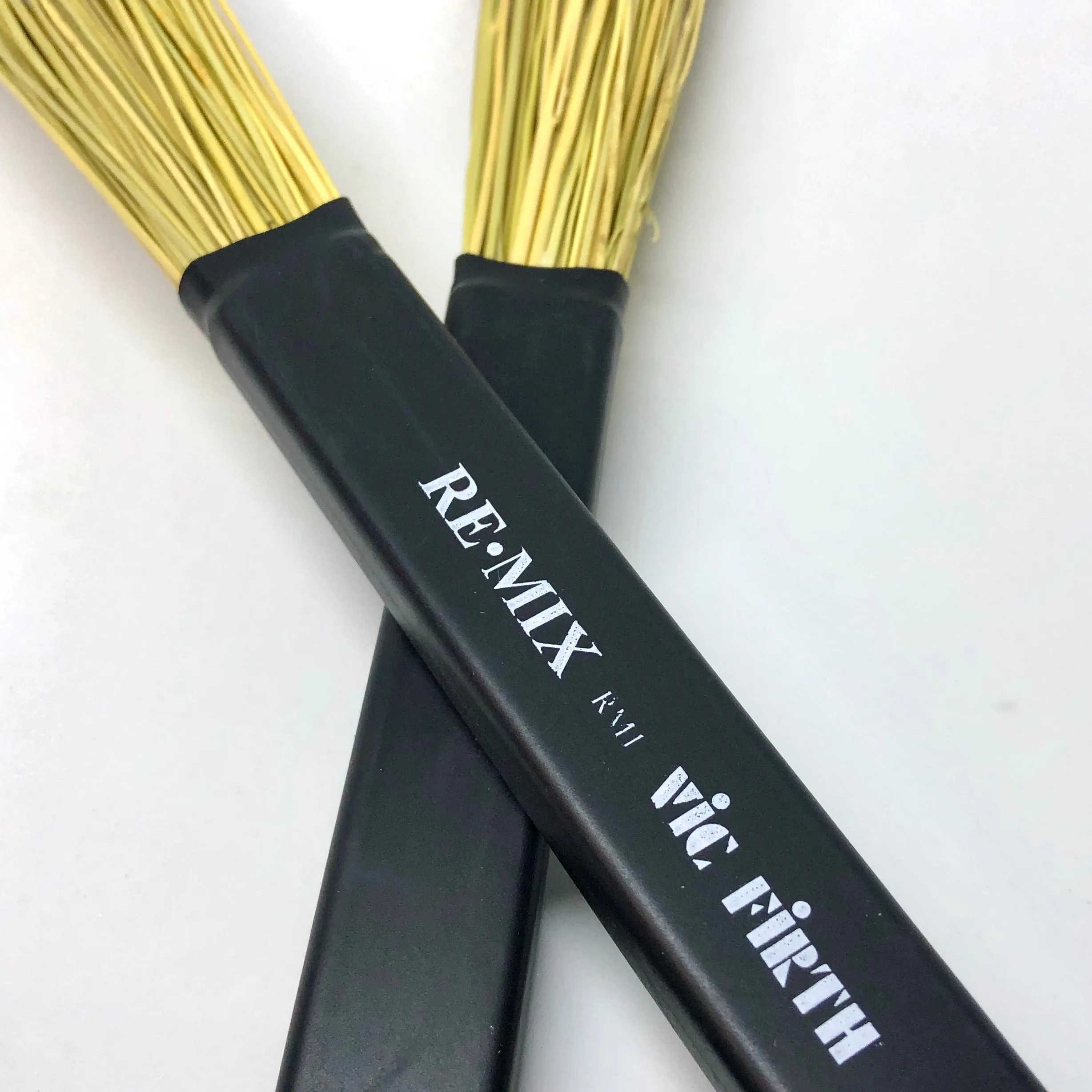 Vic Firth REMIX Brushes - Broomcorn RM1